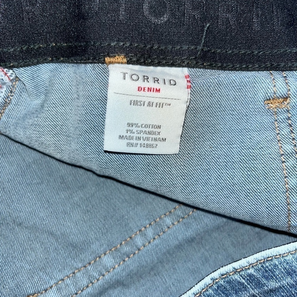 Torrid Womens 16R Utility Pocket Sash Tie Mid-rise denim jeans - Picture 5 of 8